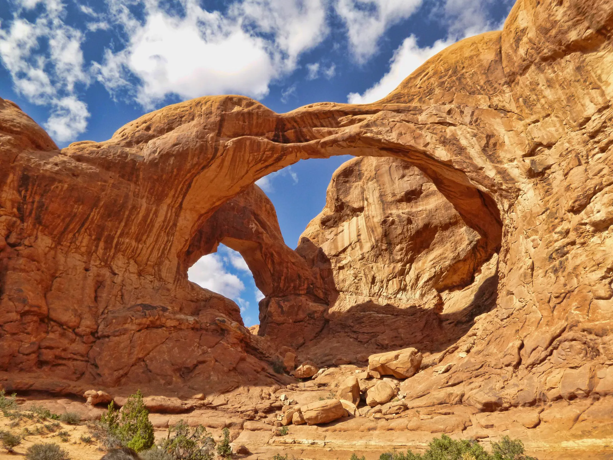 Arches NP Double Arch View