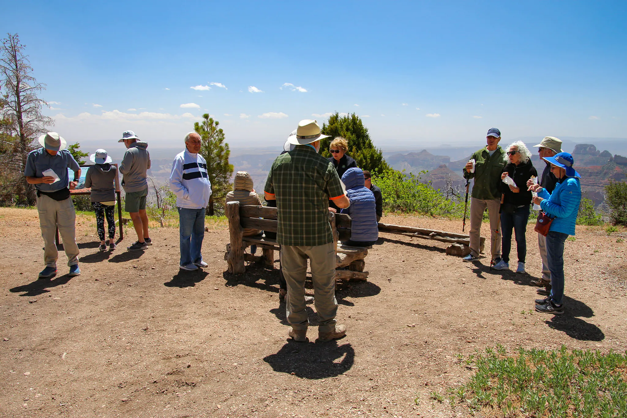 Group tour at Grand Canyon